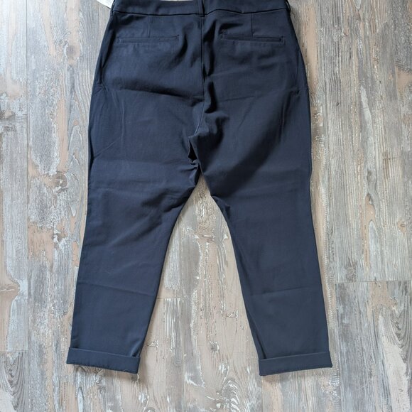 Old Navy High-Waisted Pixie Skinny Pants - Picture 2 of 4